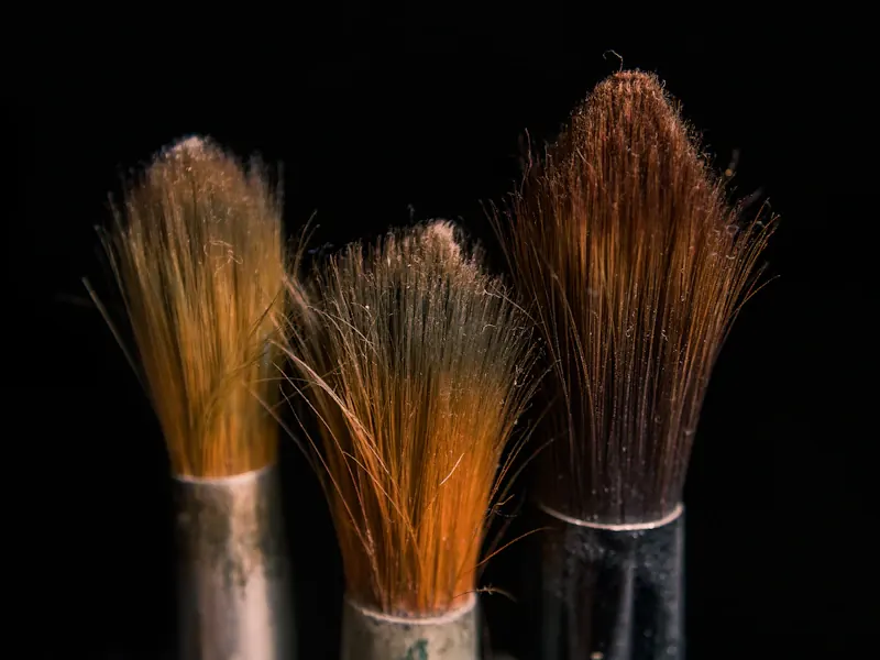Paintbrushes with pigment in the bristles